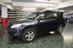 TOYOTA RAV4 5P D-4D full